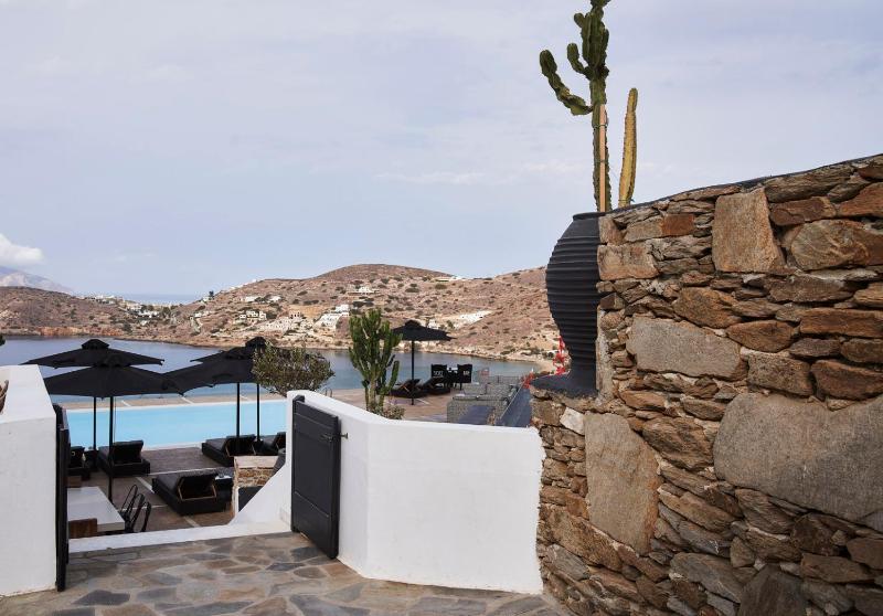 Maisonette Sea View With Sharing Pool image 4