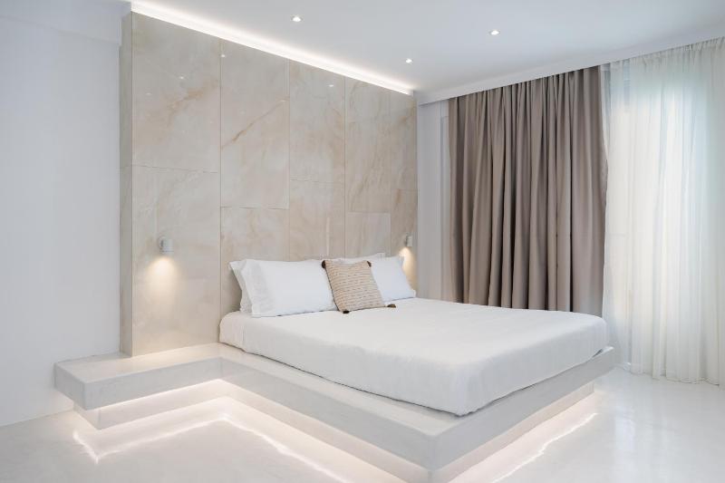 Cycladic Suites & Spa - image 15