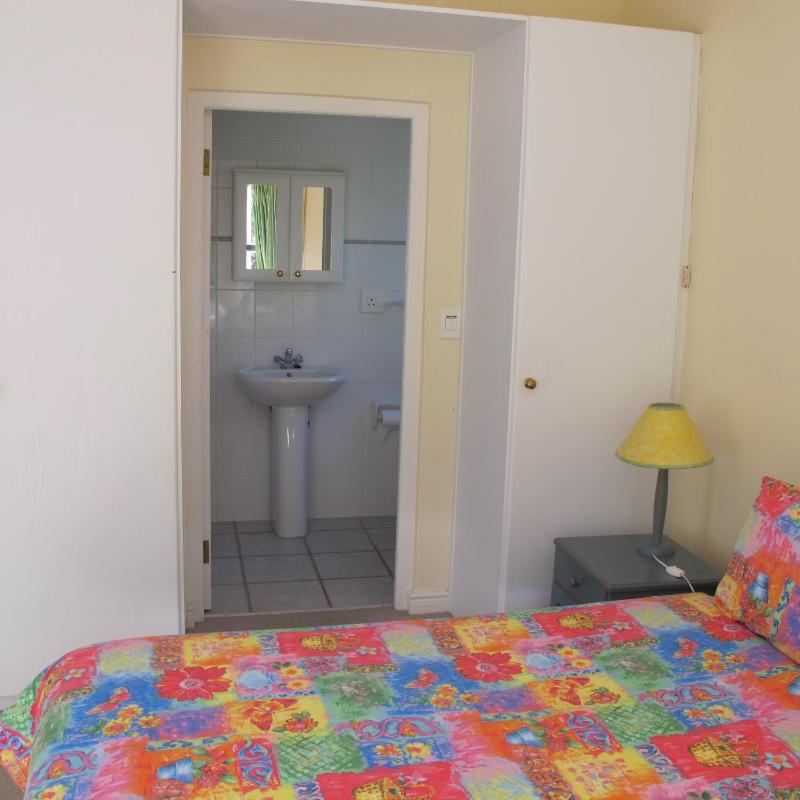 Constantia Cottage - image 10