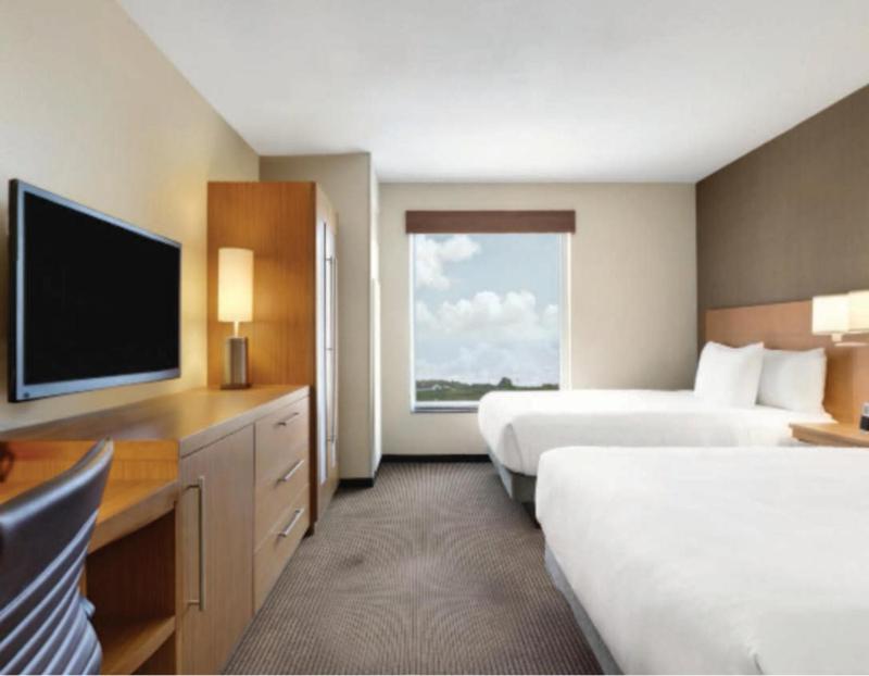 Queen Room with Two Queen Beds, Sofa Bed and Accessible Tub image 1