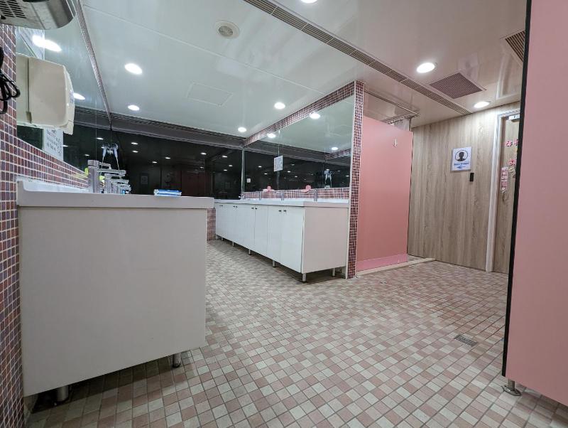 Meworld Hotel - Daan - image 13