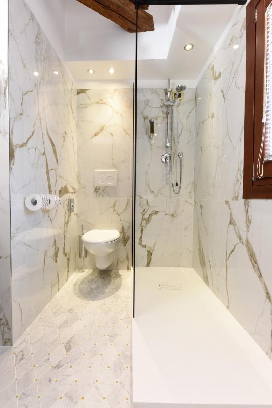 Superior Double Room image 3