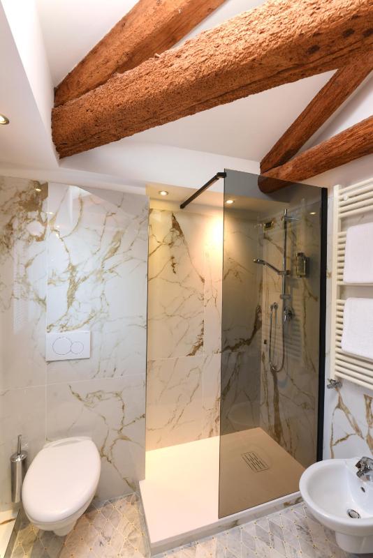 Superior Double Room image 4