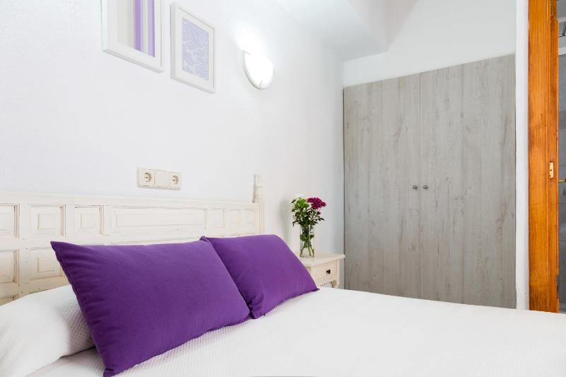 Double Room (1-2 Adults) image 3