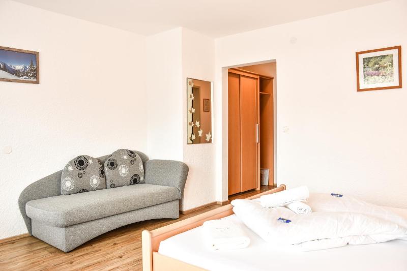 Triple Room image 4