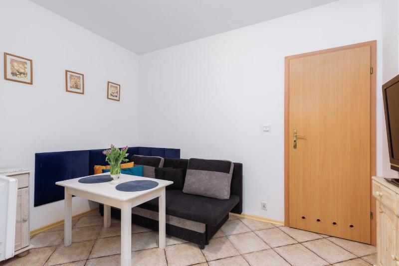 Apartment with Veranda Toruńska Pobierowo by Noclegi Renters - image 28