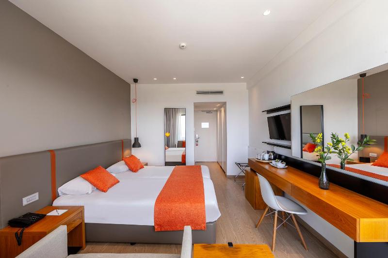 Superior Room with Sea View image 1
