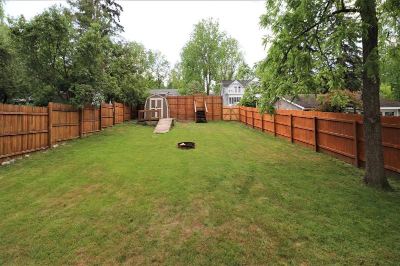 Three-Bedroom Holiday Home  image 3