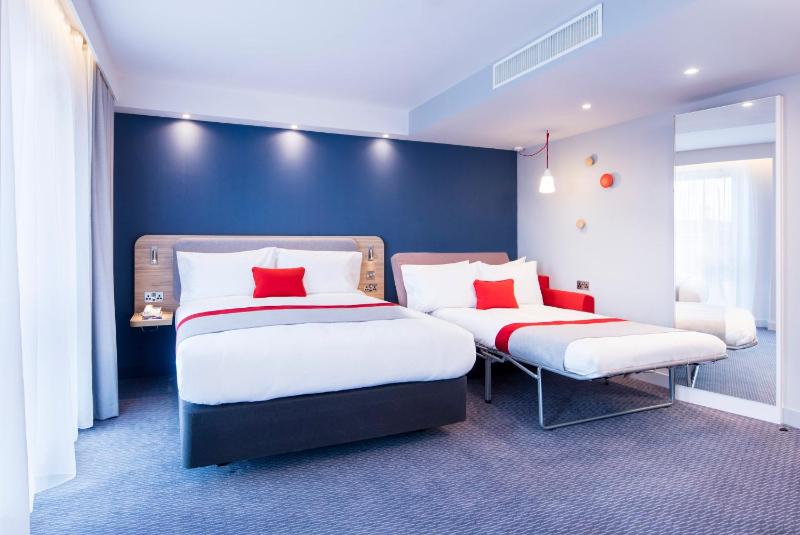 Standard Double Room with Free Hot Breakfast image 2