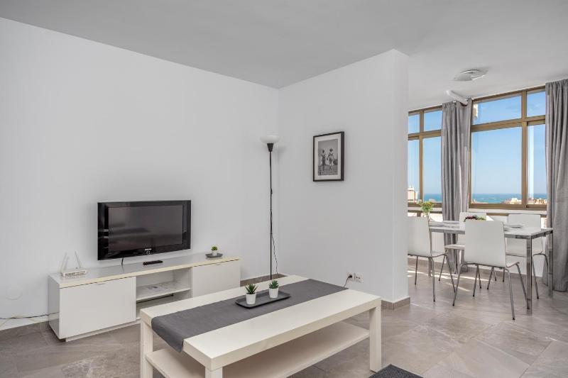 Fuengirola flat near the movida by Costarentals - Ref 170 - image 1