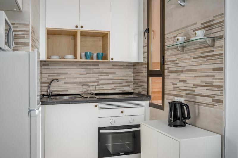 Fuengirola flat near the movida by Costarentals - Ref 170 - image 6