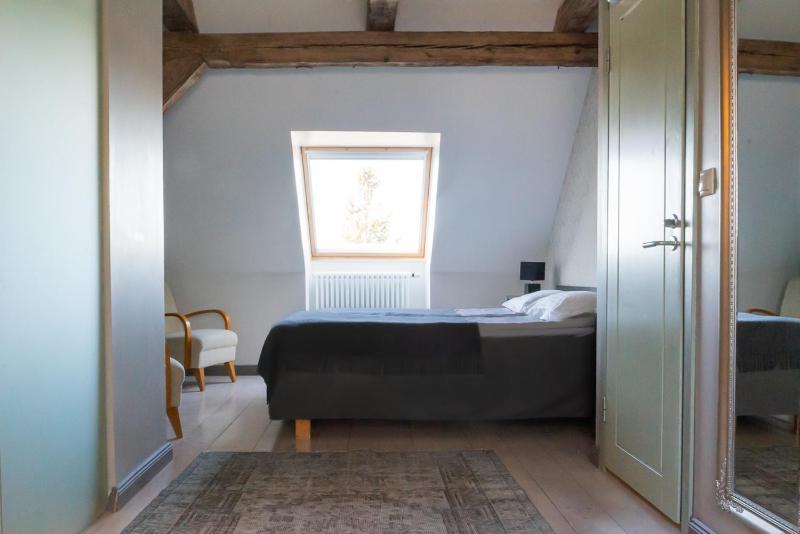 Double Room - Attic image 4