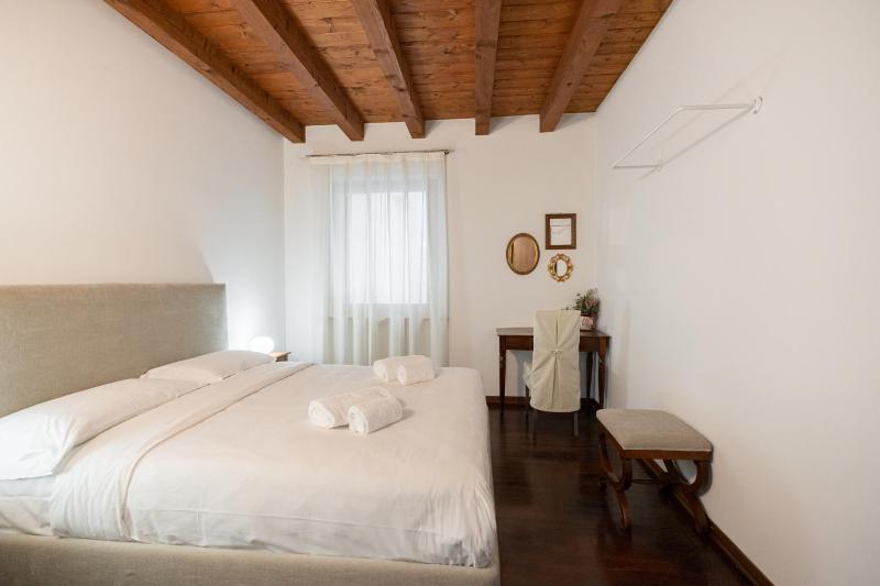 Centralissima e antica Residenza Cappello - Domus Verona - image 12