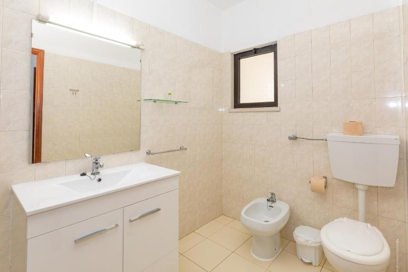 One-Bedroom Apartment with Pool View image 1