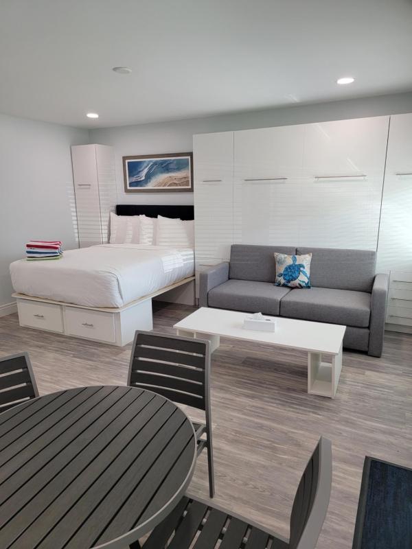 Double Room image 2