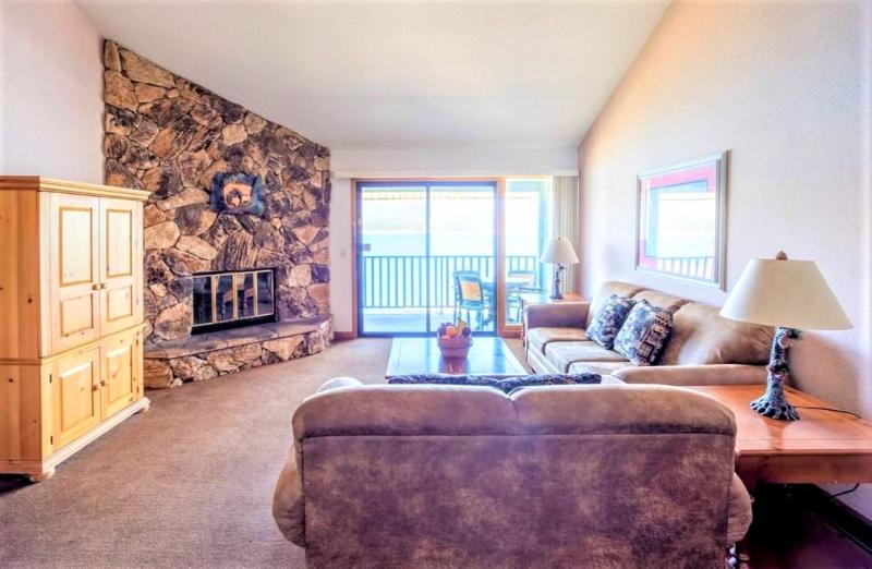 Apartment with Lake View image 1