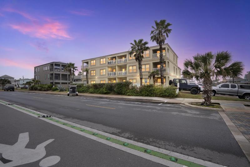 129 E Cora Lee Dr #203 condo - image 15