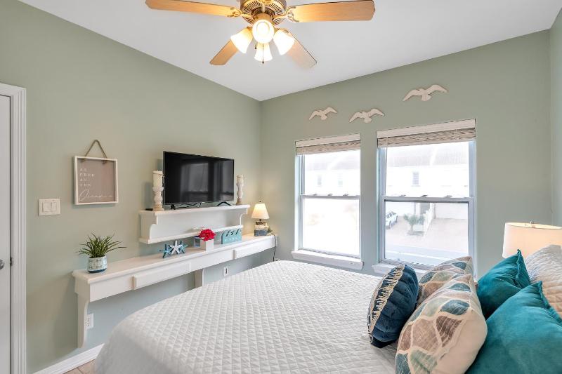 129 E Cora Lee Dr #203 condo - image 28