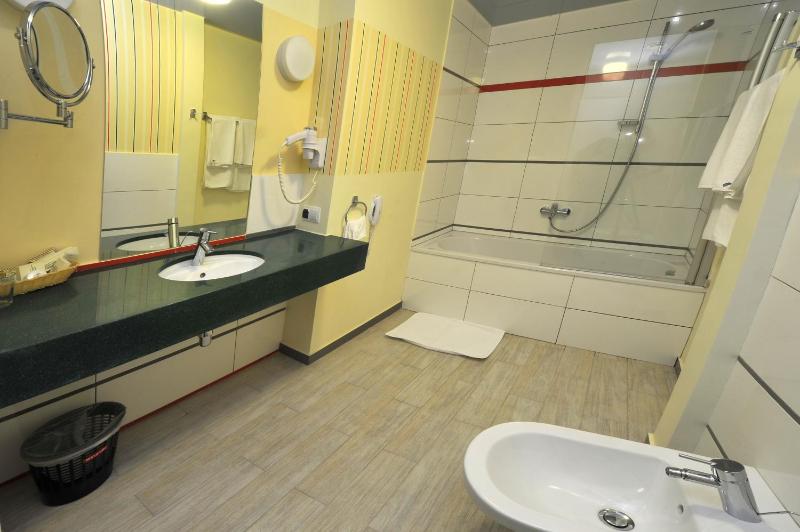 Suite image 1