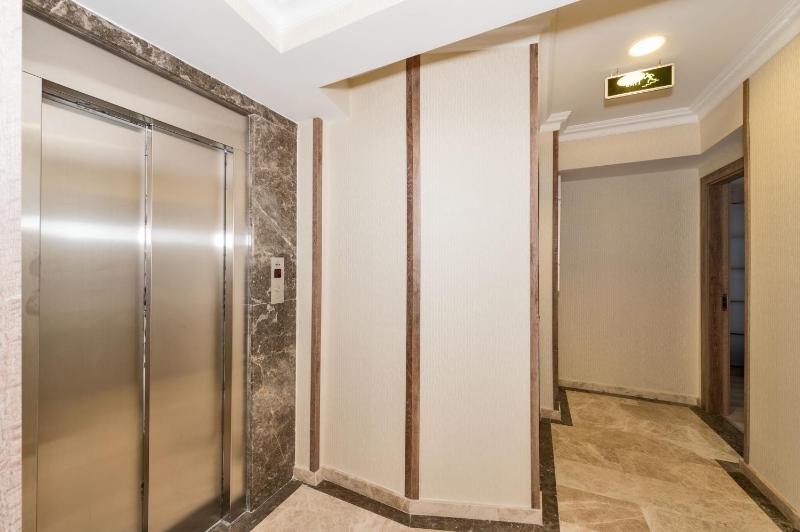 Alphonse Hotel - image 5
