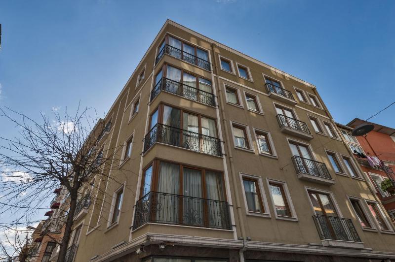 Alphonse Hotel - image 15