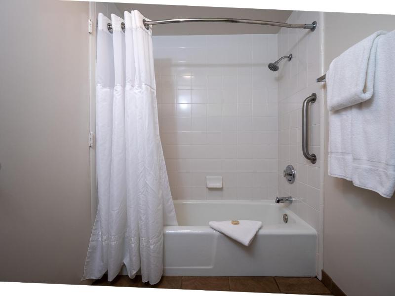 King Room image 4