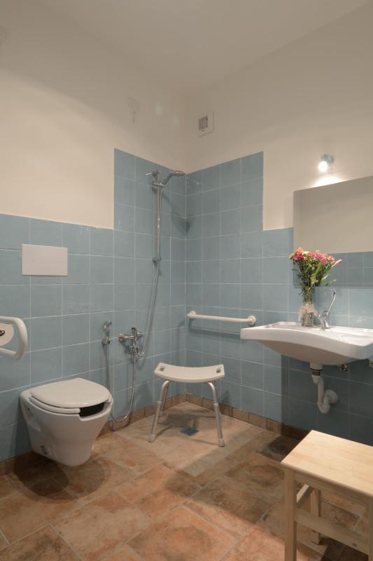Deluxe Twin Room image 2