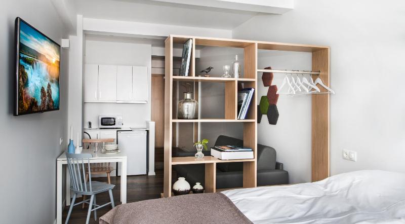 Island Apartments - image 10