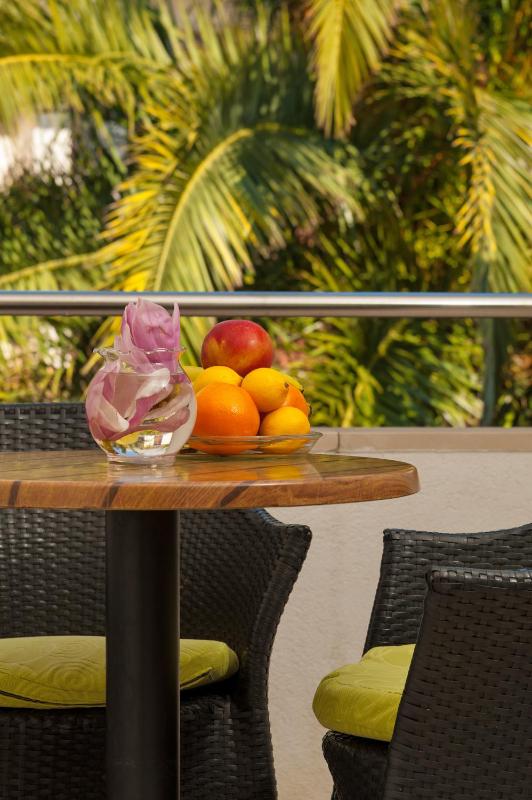 One-Bedroom Apartment with Balcony image 3