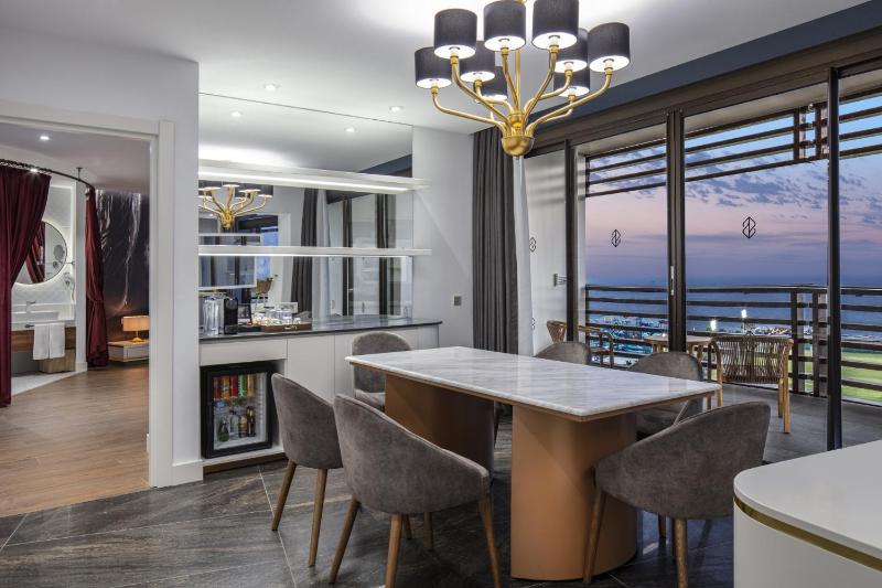 King Suite image 4