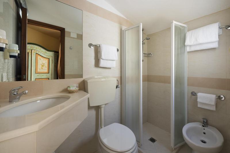 Economy Double or Twin Room image 1