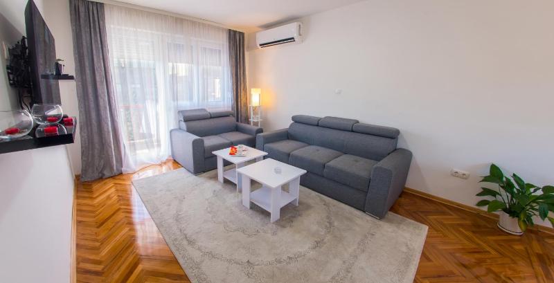 Elegant Avenue Escape - image 11