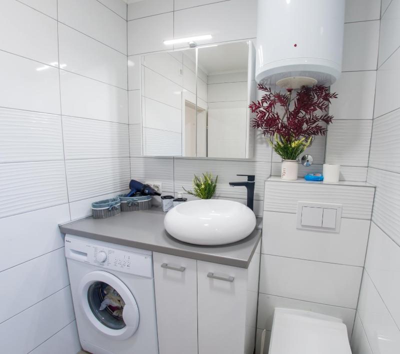 Elegant Avenue Escape - image 13