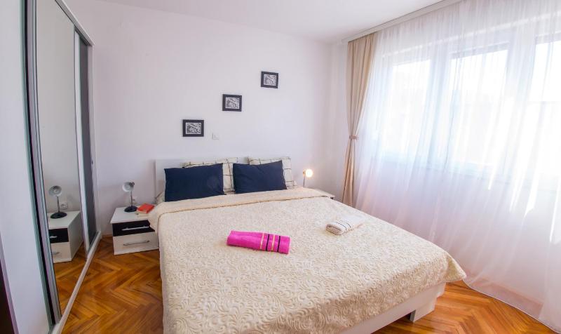 Elegant Avenue Escape - image 6