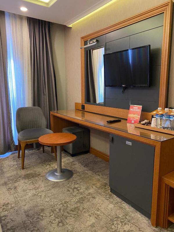 Standard Triple Room image 3