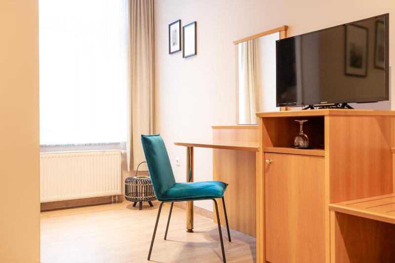 Standard Single Room image 3