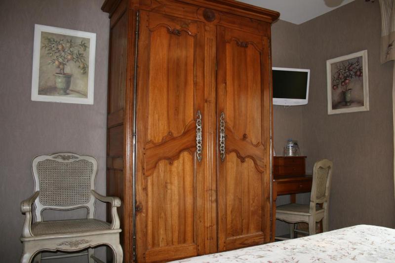 Double Room image 4