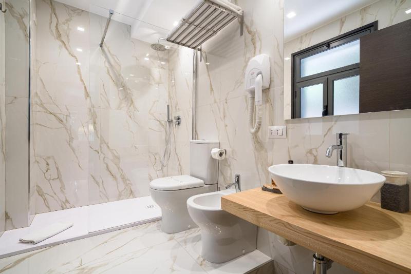 Taormina Palace Hotel - image 10