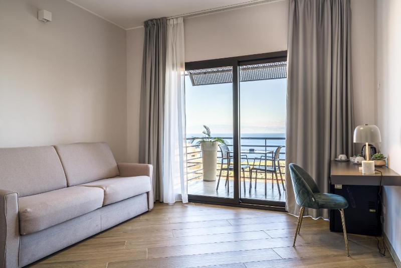 Taormina Palace Hotel - image 44