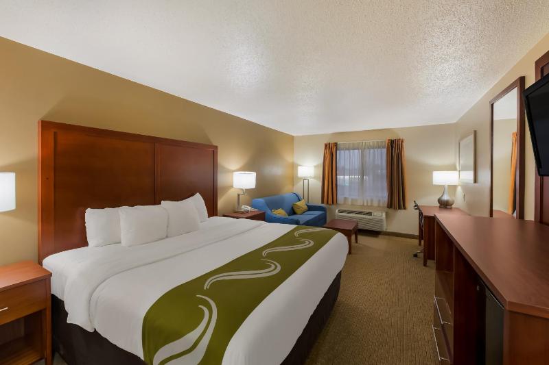 King Room - Non-Smoking image 4