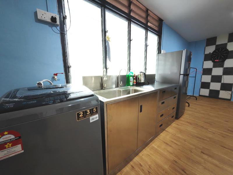 Karaoke & Snooker 3BR 14~18pax 4min WALK to Jonker - image 18