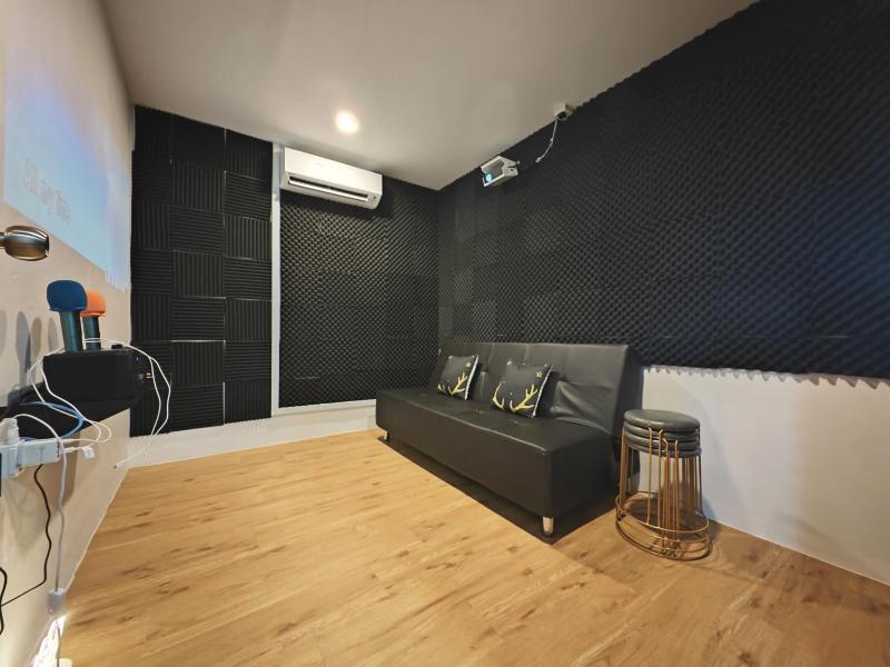 Karaoke & Snooker 3BR 14~18pax 4min WALK to Jonker - image 19