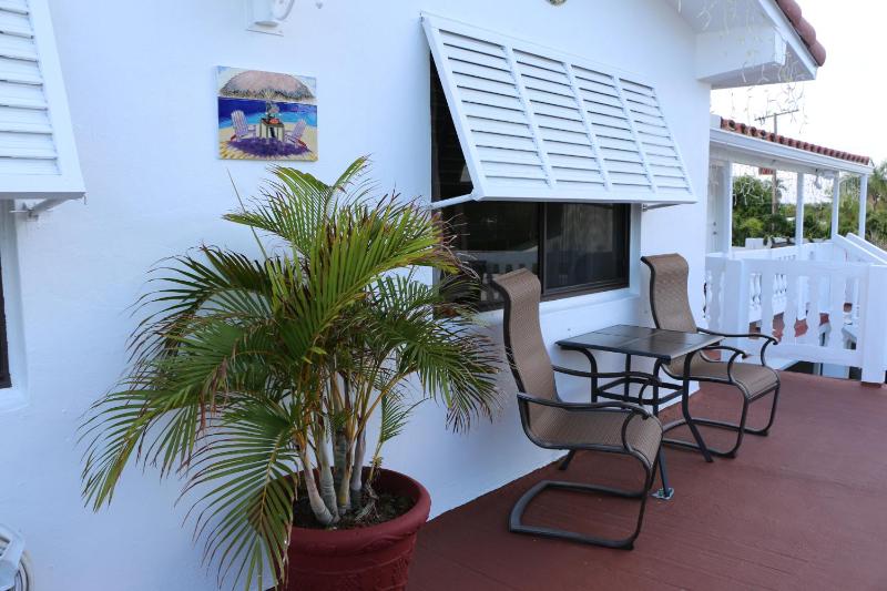Breakaway Inn Guest House - image 41