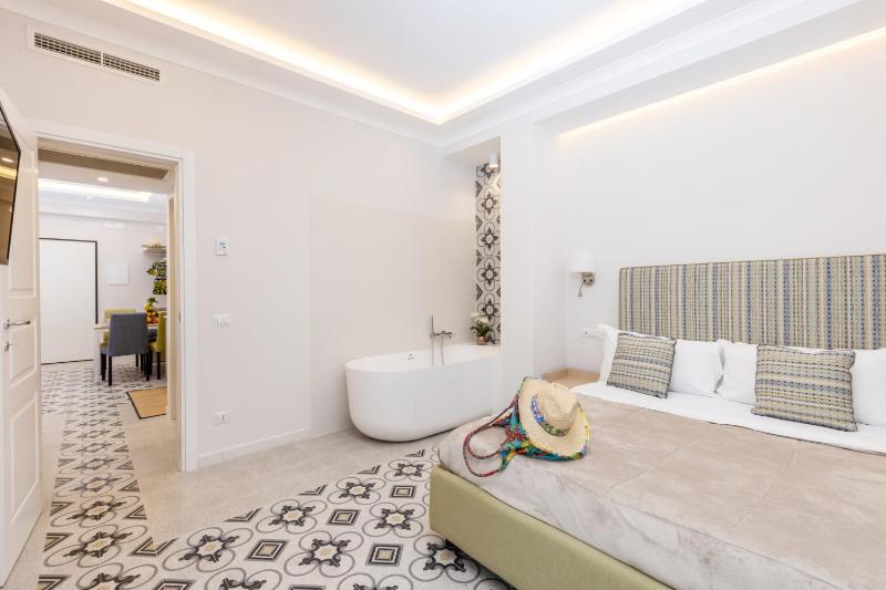 Maison Marie Deluxe Apartment - image 5