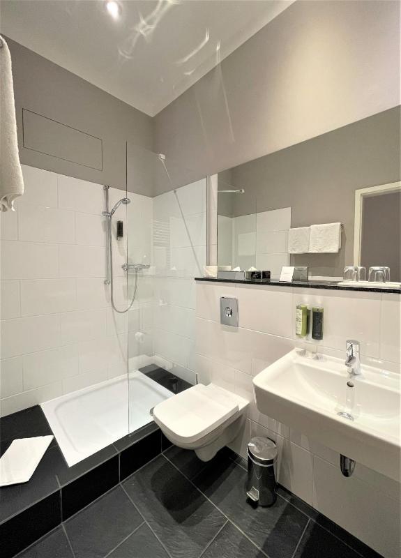 Junior Suite double / twin image 2