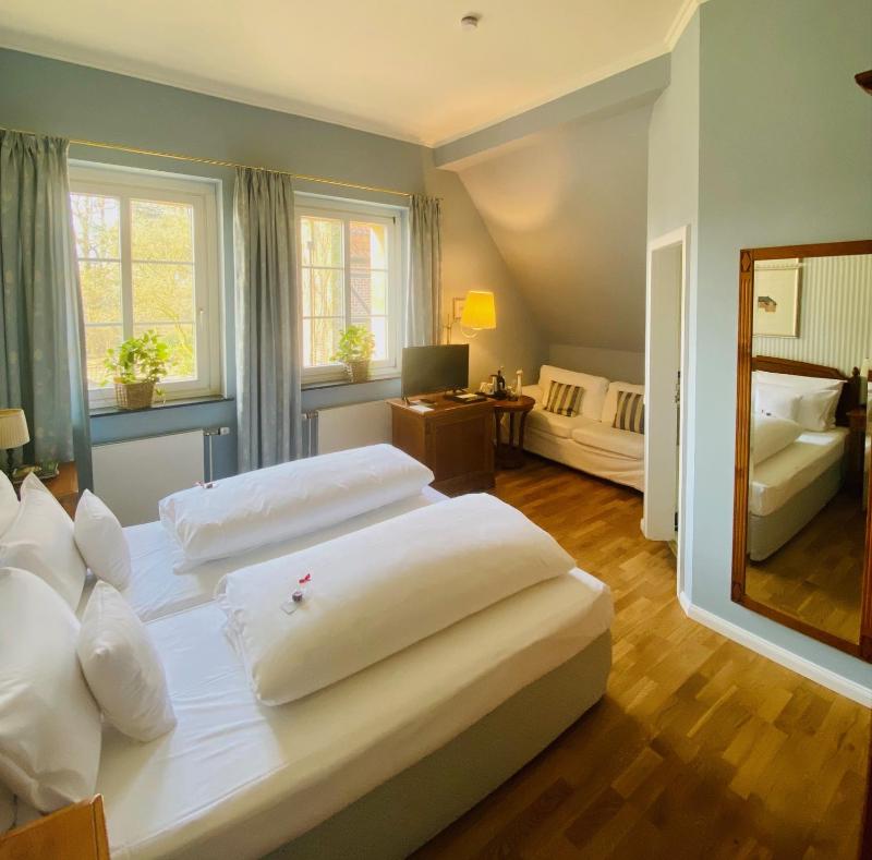 Comfort Double Room image 3