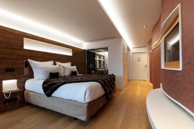 Panoramic Double Room image 3