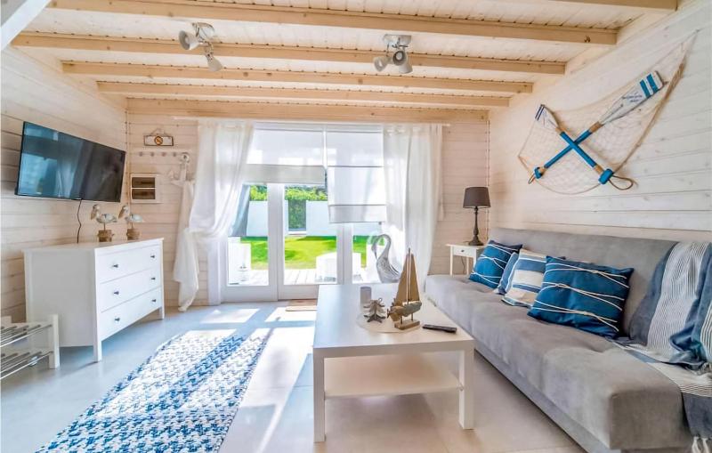 2 Bedroom Cozy Home In Miedzywodzie - image 17