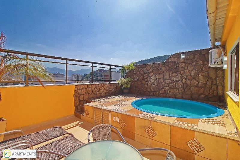 Lovely duplex penthouse with private pool - image 13