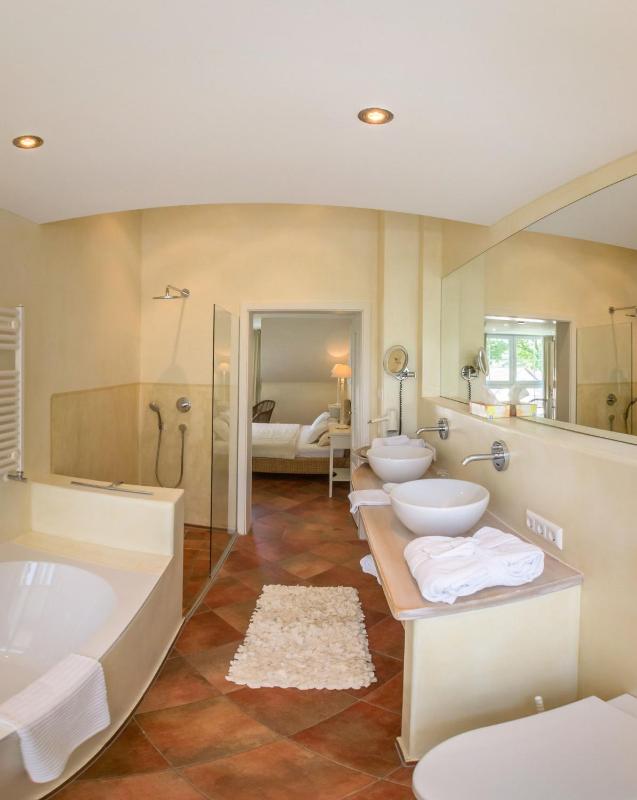 Apartment 5 (La Bella) image 4